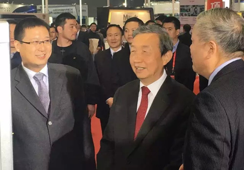 马凯副总理参观沈阳机床展台
