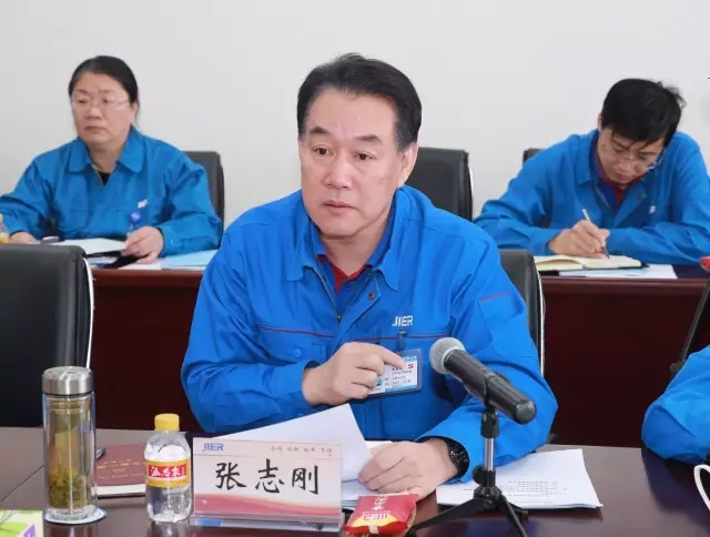 山东省副省长王书坚到济南二机床参加基层民主生活会
